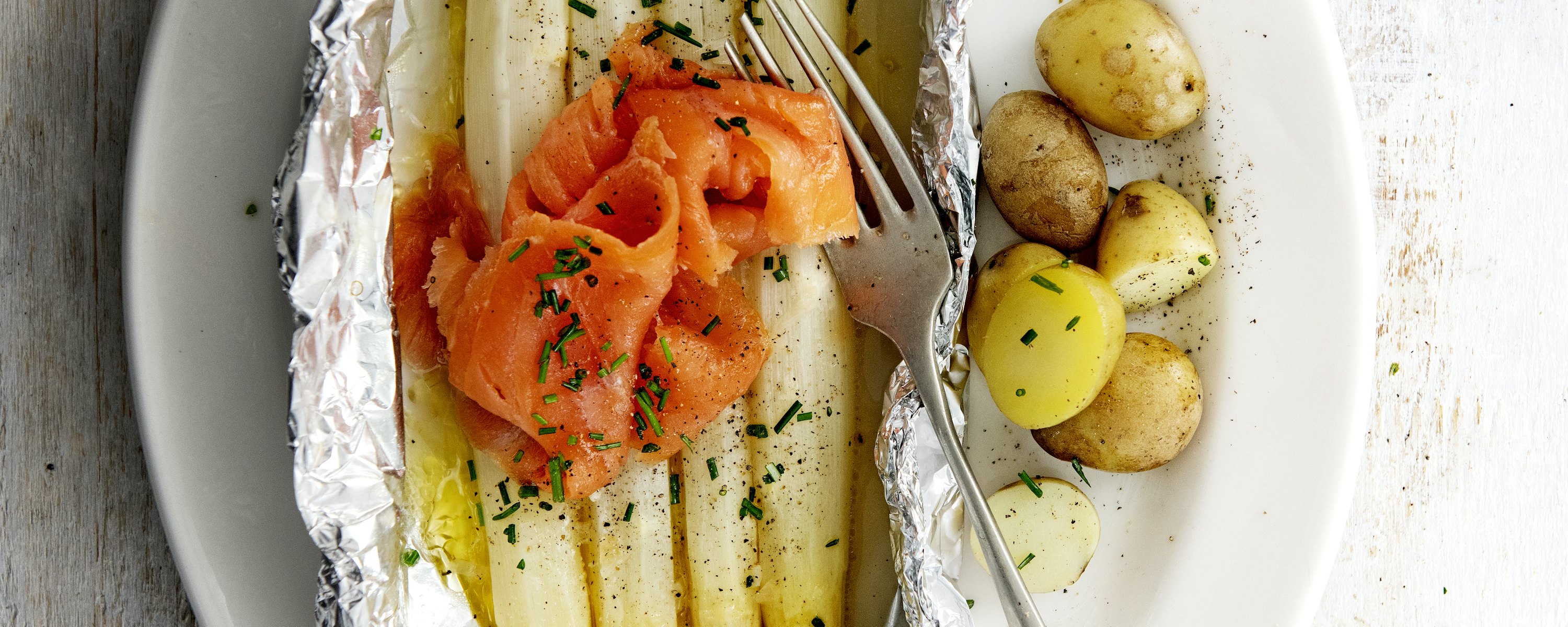 Asperges Gestoomde asperges met zalm