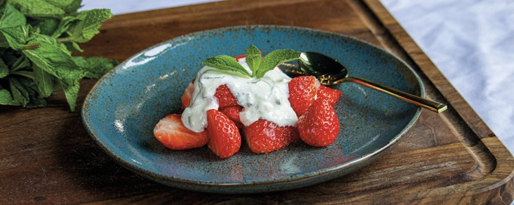 Placeholder for Asperges menu 2021 Aardbeien met aspergecreme