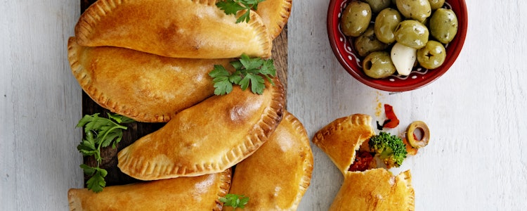 Placeholder for Empanadas met broccoli tomaat olijven broccoli en chorizo