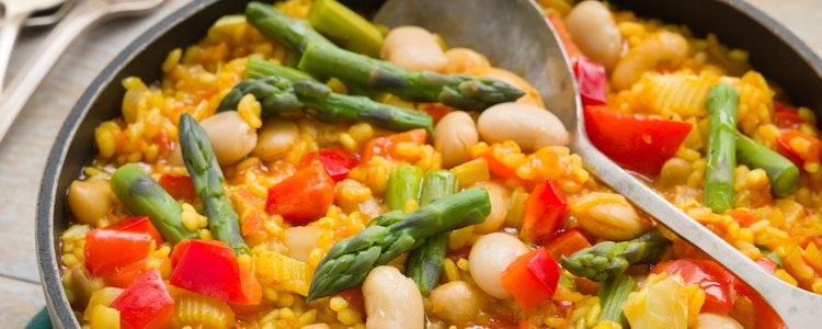 Placeholder for Groene asperges vegan paella met groene asperges en zeewier chips 2
