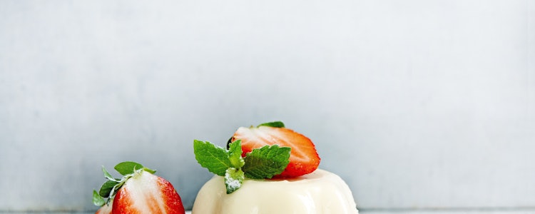 Placeholder for Asperge yoghurtpuddinkje met aardbeien